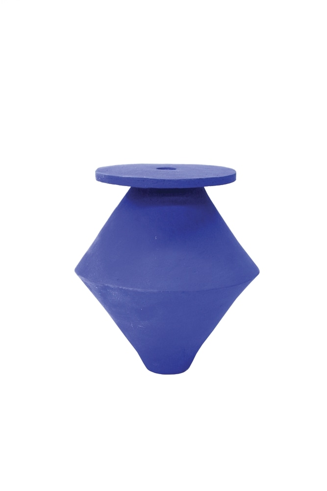Small_Diamond_Klein_Blue_Vase.jpg
