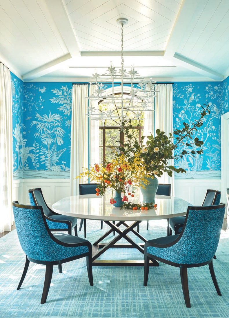 The dining room drips with blue and hints of the tropics PHOTOGRAPHED BY PERNILLE LOOF